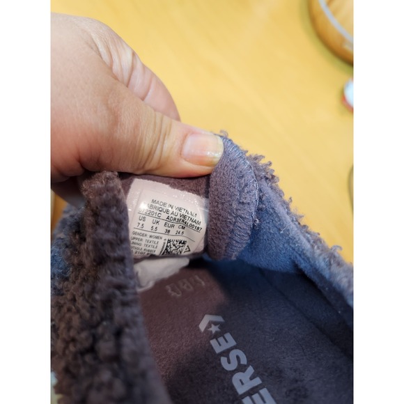 Converse‎ All Star Low Top Teddy Fleece Bouclé Platform Sneakers Women 7.5 - Picture 7 of 8